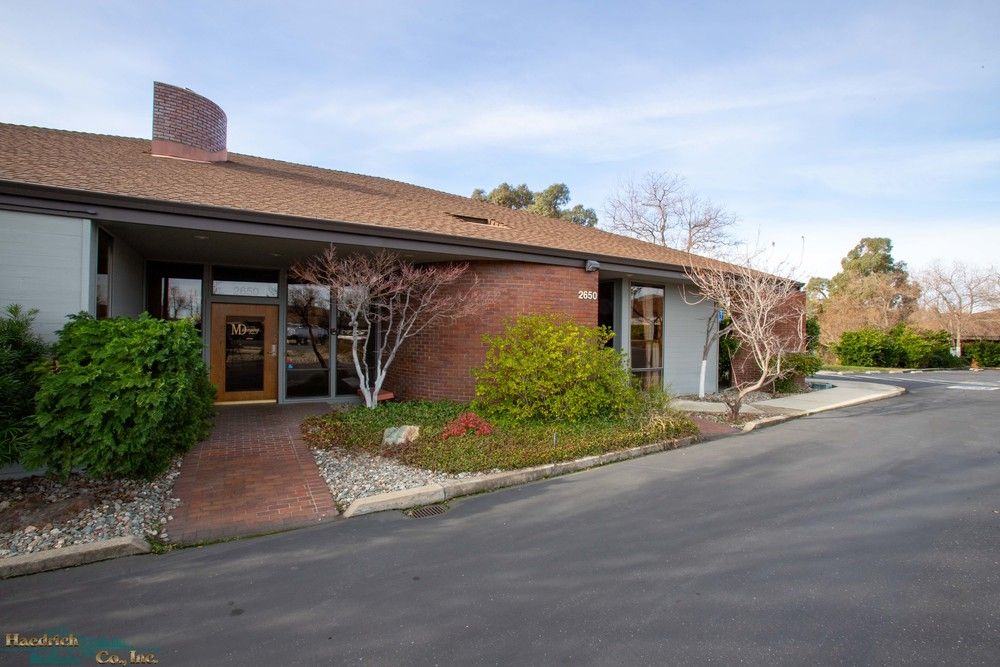 Medical Office Building - Clairmont Doctors Park: 2650 Edith Ave, Redding, CA 96001